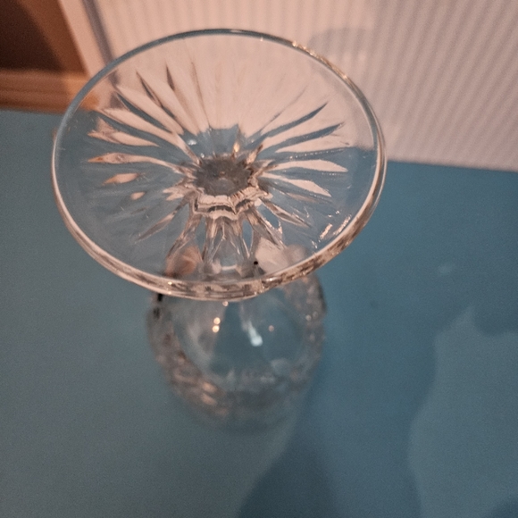 Vintage and Rare Starburst Pattern Water Goblet - Picture 5 of 5